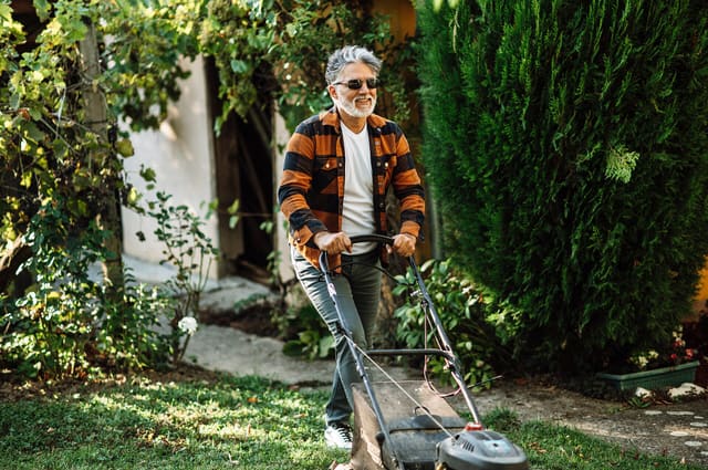 Commercial Grounds Maintenance